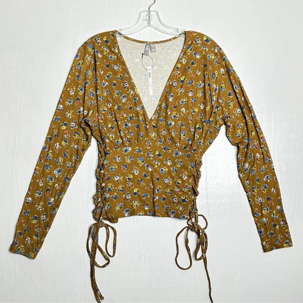NEW asos Curve Womens Long‎ Sleeve Floral Top Size 14 Yellow V Neck Shirt